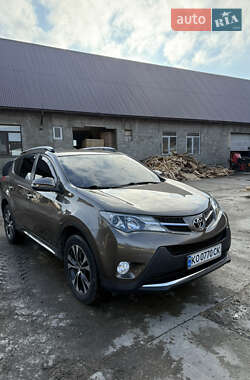 Внедорожник / Кроссовер Toyota RAV4 2015 в Тячеве