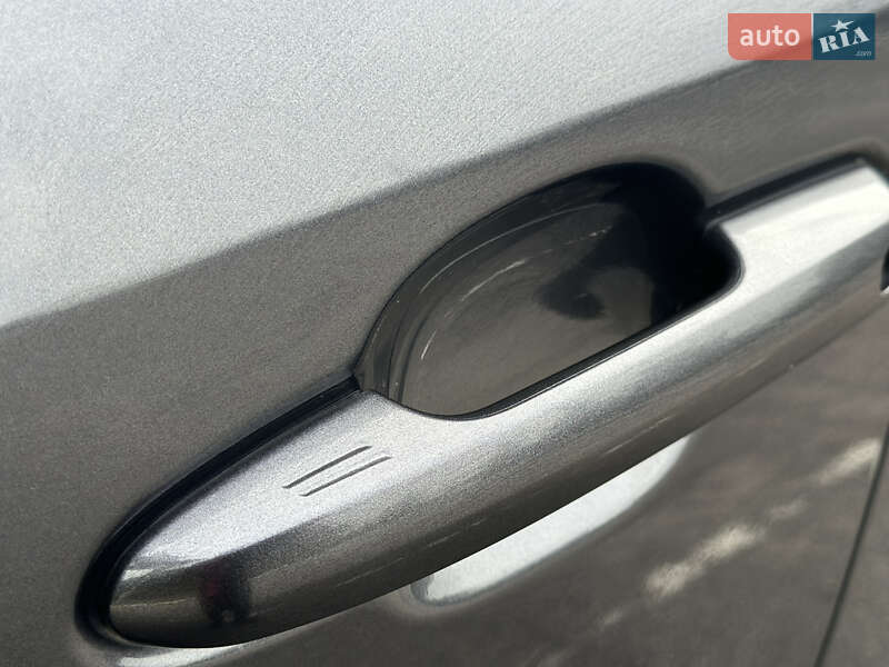 Позашляховик / Кросовер Toyota RAV4 2024 в Києві фото 19 Позашляховик / Кросовер Toyota RAV4 2024 в Києві