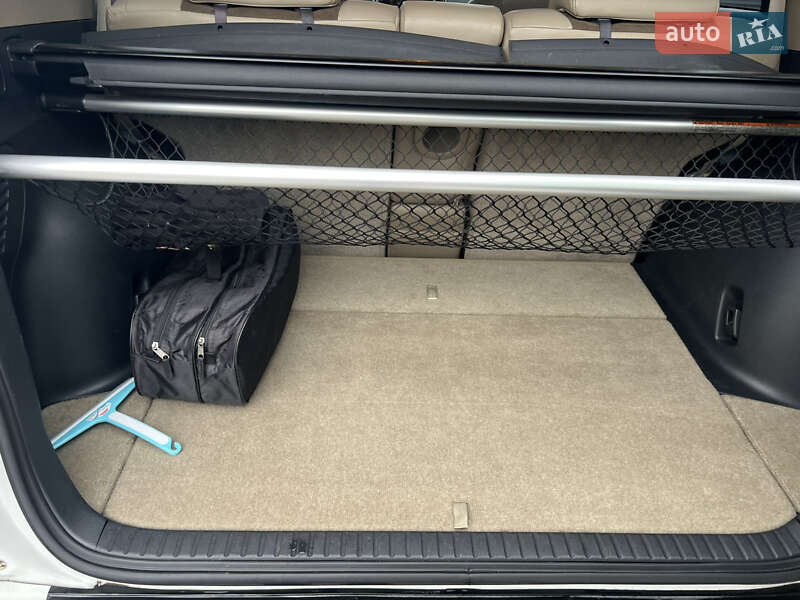 Позашляховик / Кросовер Toyota RAV4 2011 в Софіївській Борщагівці