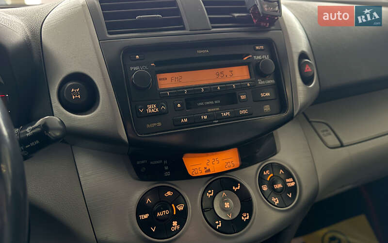 Внедорожник / Кроссовер Toyota RAV4 2007 в Шептицькому