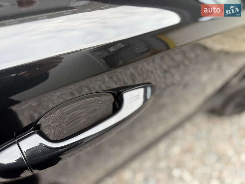 Внедорожник / Кроссовер Toyota RAV4 2018 в Киеве