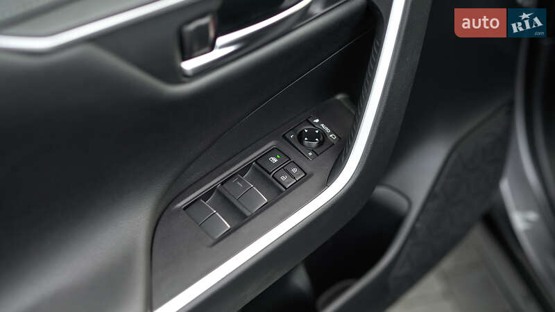 Внедорожник / Кроссовер Toyota RAV4 2021 в Львове