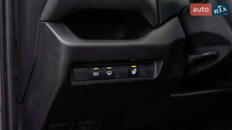 Внедорожник / Кроссовер Toyota RAV4 2021 в Львове