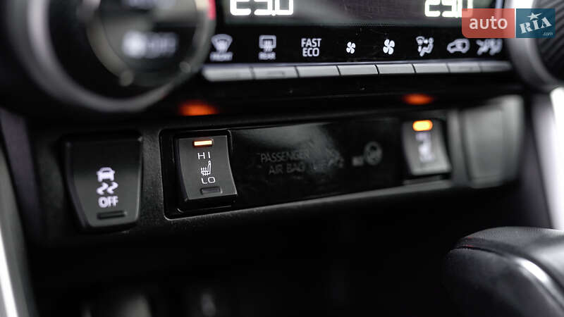 Внедорожник / Кроссовер Toyota RAV4 2021 в Львове