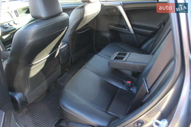 Внедорожник / Кроссовер Toyota RAV4 2016 в Днепре фото 15 Внедорожник / Кроссовер Toyota RAV4 2016 в Днепре