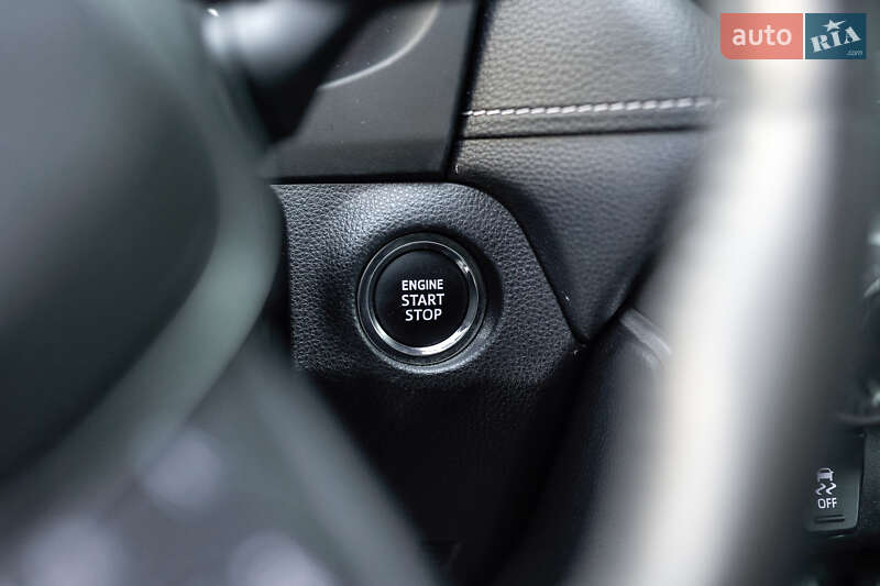 Внедорожник / Кроссовер Toyota RAV4 2021 в Львове