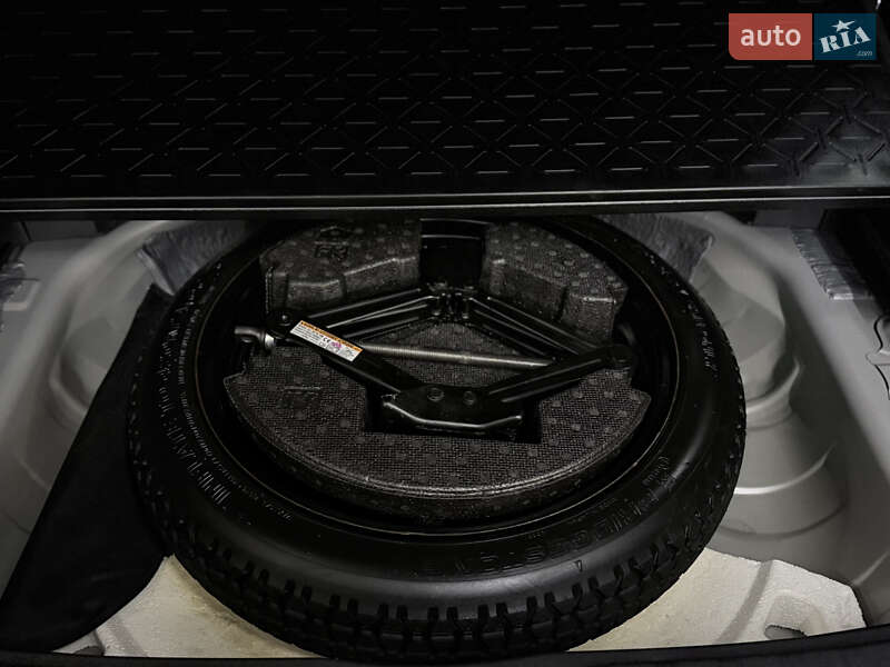 Внедорожник / Кроссовер Toyota RAV4 2022 в Николаеве