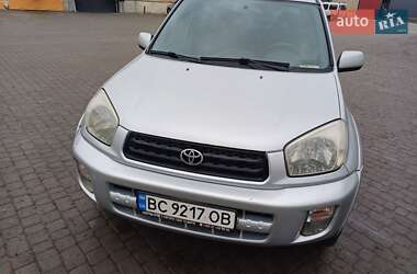 Внедорожник / Кроссовер Toyota RAV4 2002 в Львове
