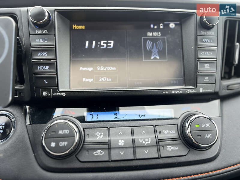 Позашляховик / Кросовер Toyota RAV4 2016 в Києві фото 18 Позашляховик / Кросовер Toyota RAV4 2016 в Києві