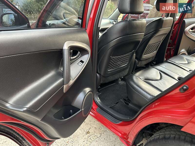 Позашляховик / Кросовер Toyota RAV4 2008 в Одесі