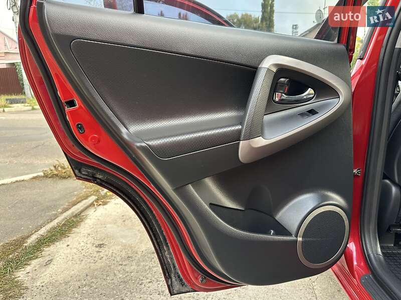 Позашляховик / Кросовер Toyota RAV4 2008 в Одесі