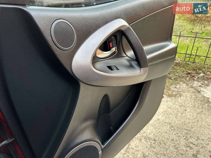 Позашляховик / Кросовер Toyota RAV4 2008 в Одесі