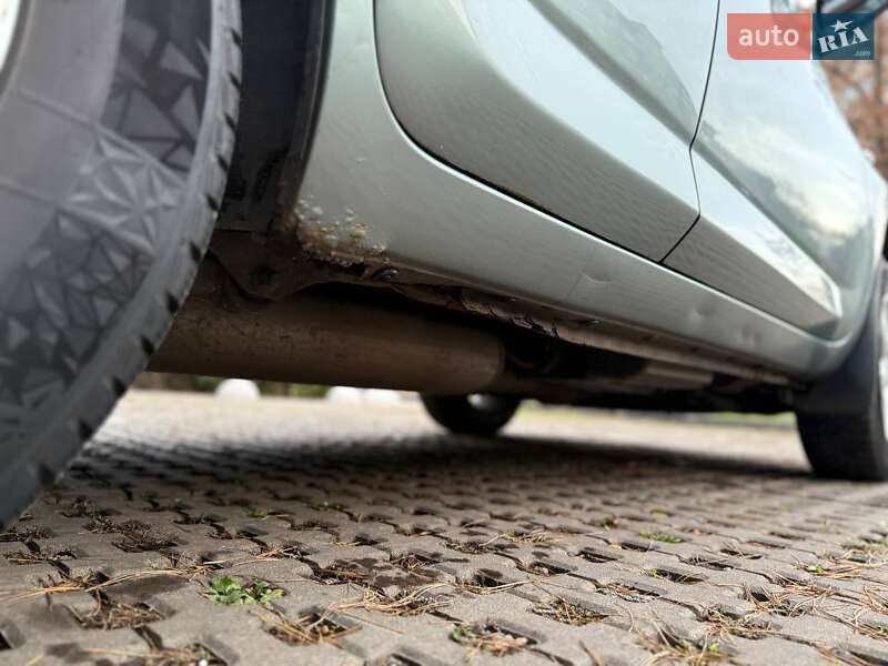 Внедорожник / Кроссовер Toyota RAV4 2007 в Киеве фото 15 Внедорожник / Кроссовер Toyota RAV4 2007 в Киеве