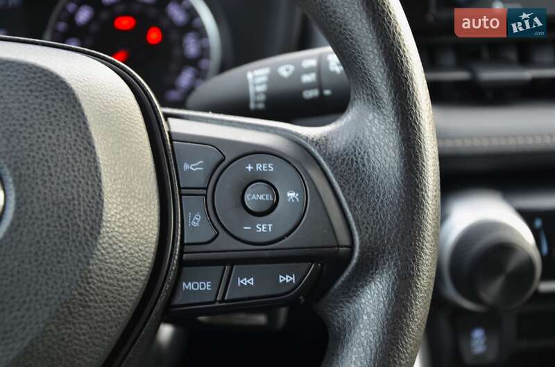 Внедорожник / Кроссовер Toyota RAV4 2022 в Киеве