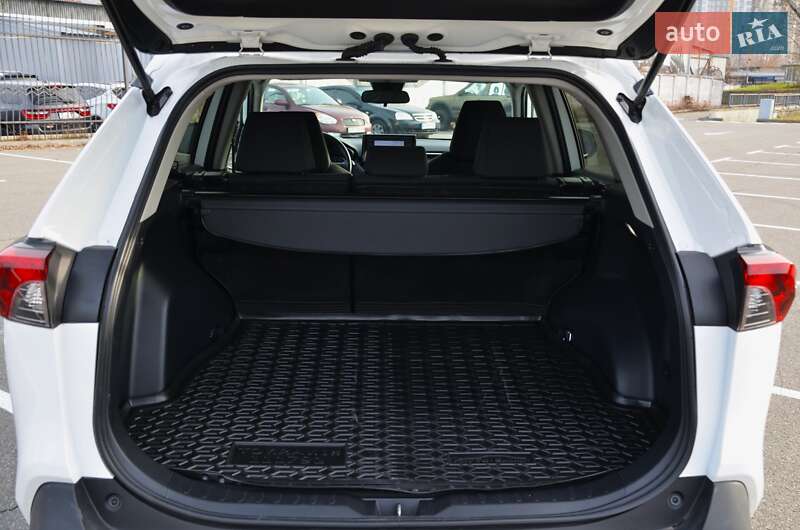Внедорожник / Кроссовер Toyota RAV4 2022 в Киеве