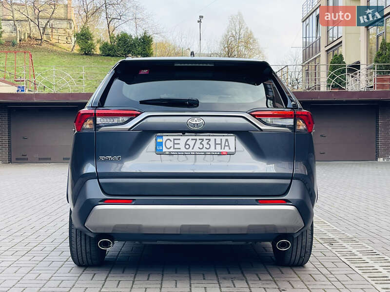 Внедорожник / Кроссовер Toyota RAV4 2022 в Черновцах