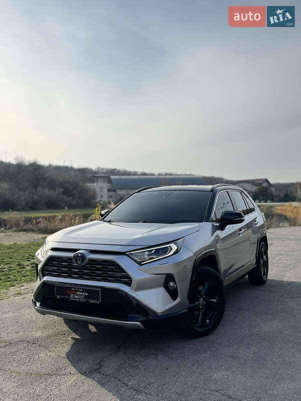 Внедорожник / Кроссовер Toyota RAV4 2019 в Днепре