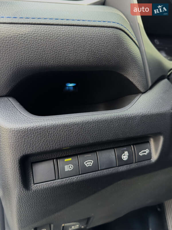 Внедорожник / Кроссовер Toyota RAV4 2019 в Днепре