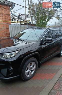 Внедорожник / Кроссовер Toyota RAV4 2020 в Одессе
