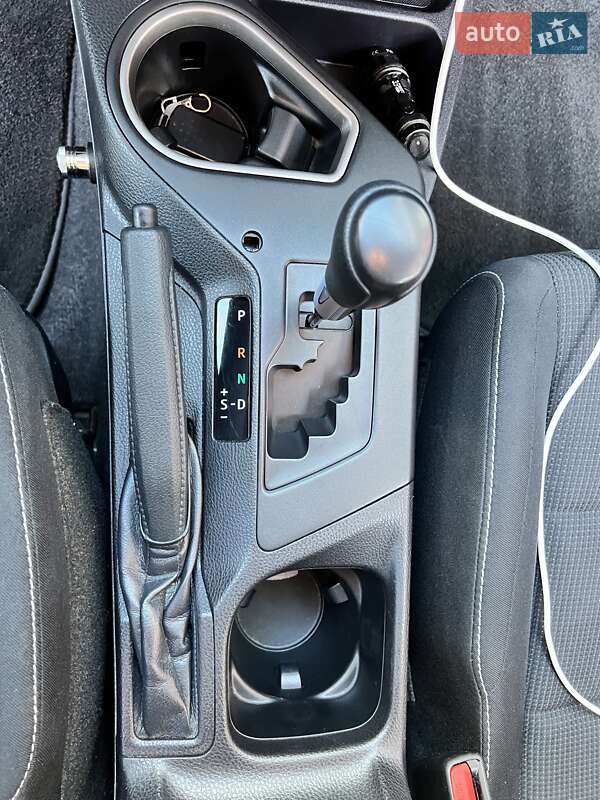 Внедорожник / Кроссовер Toyota RAV4 2016 в Киеве