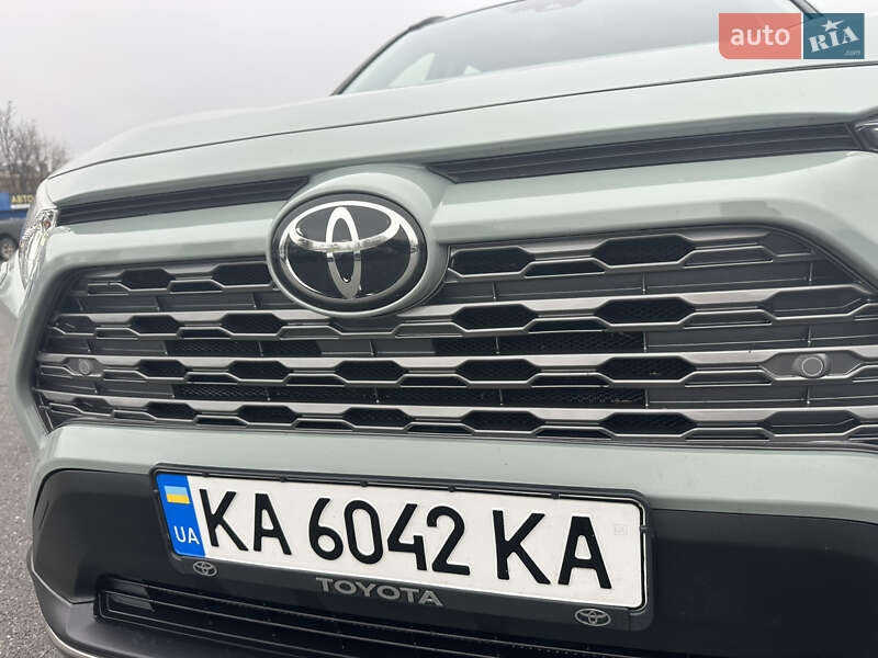 Позашляховик / Кросовер Toyota RAV4 2023 в Києві фото 5 Позашляховик / Кросовер Toyota RAV4 2023 в Києві