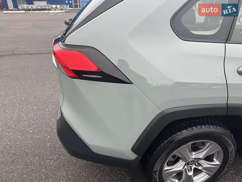 Позашляховик / Кросовер Toyota RAV4 2023 в Києві фото 23 Позашляховик / Кросовер Toyota RAV4 2023 в Києві