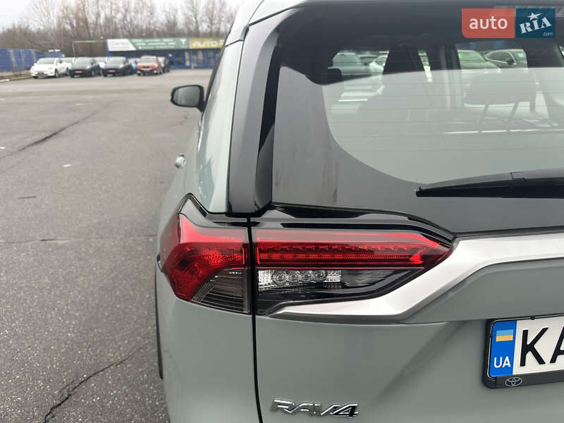 Позашляховик / Кросовер Toyota RAV4 2023 в Києві фото 34 Позашляховик / Кросовер Toyota RAV4 2023 в Києві