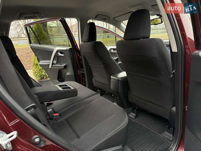 Внедорожник / Кроссовер Toyota RAV4 2017 в Виннице фото 41 Внедорожник / Кроссовер Toyota RAV4 2017 в Виннице