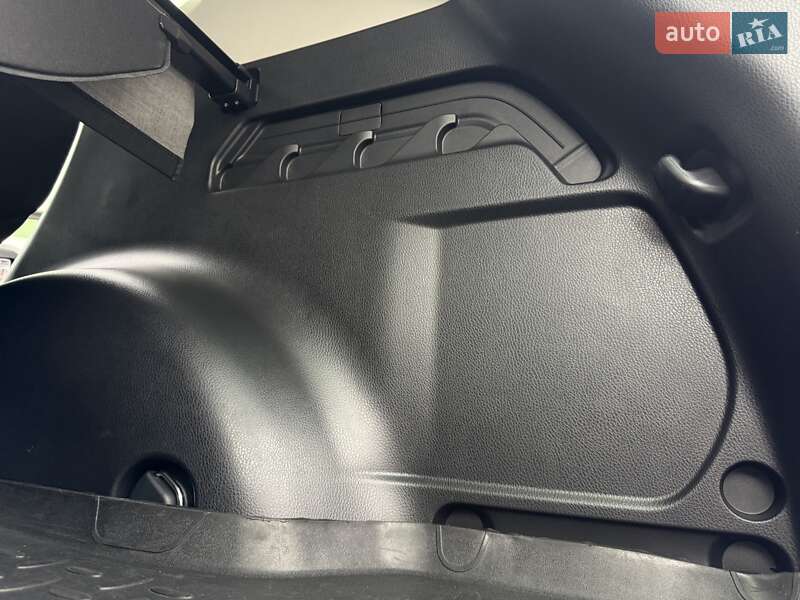 Внедорожник / Кроссовер Toyota RAV4 2017 в Виннице фото 70 Внедорожник / Кроссовер Toyota RAV4 2017 в Виннице