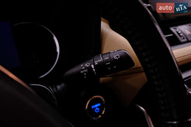 Позашляховик / Кросовер Toyota RAV4 2019 в Одесі