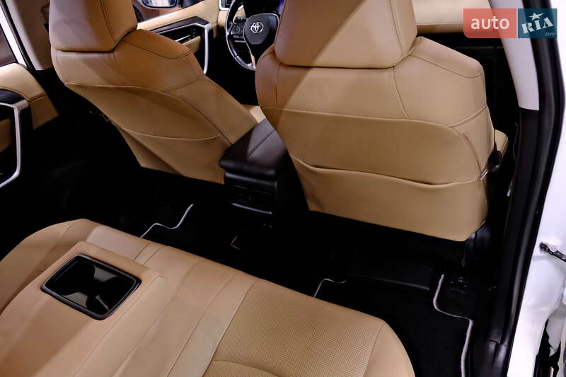 Позашляховик / Кросовер Toyota RAV4 2019 в Одесі