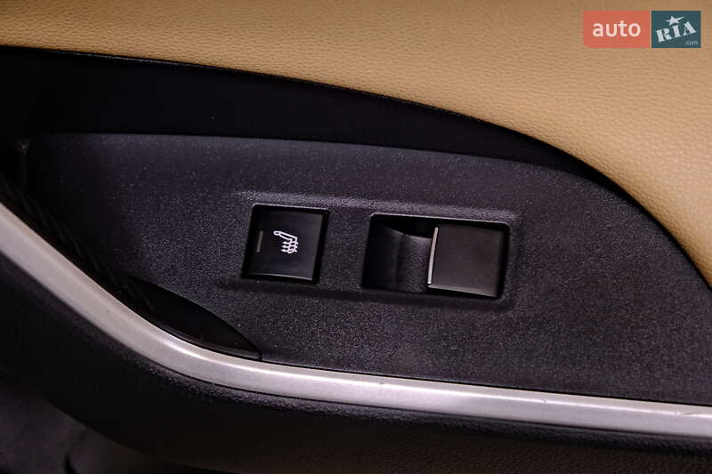 Позашляховик / Кросовер Toyota RAV4 2019 в Одесі