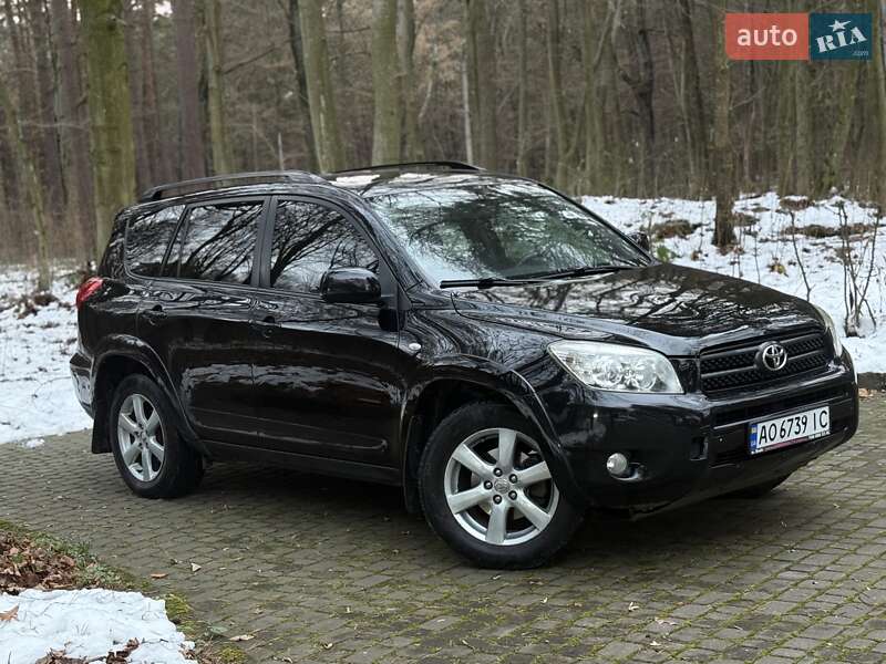 Позашляховик / Кросовер Toyota RAV4 2008 в Львові