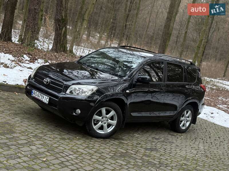 Позашляховик / Кросовер Toyota RAV4 2008 в Львові