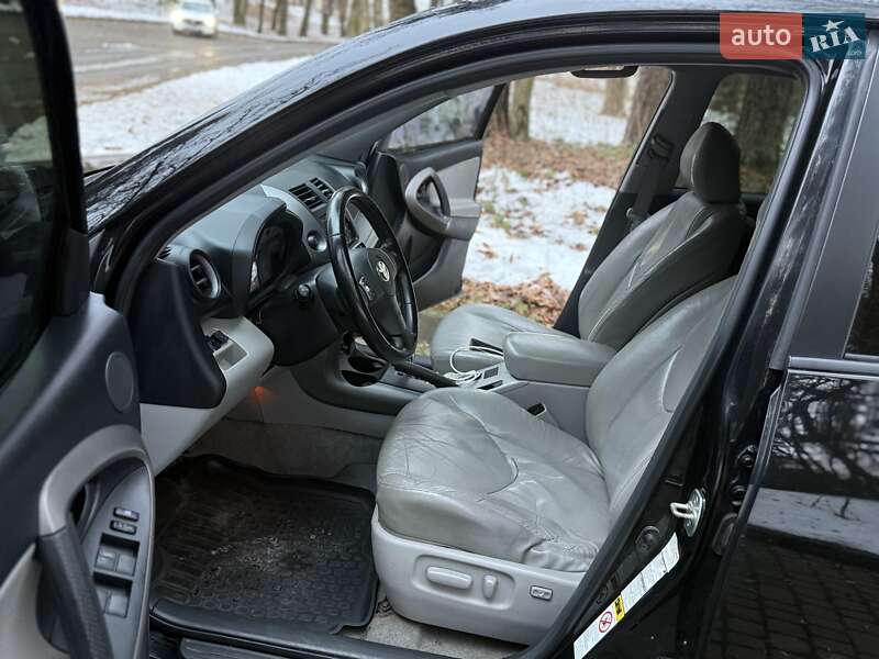 Позашляховик / Кросовер Toyota RAV4 2008 в Львові
