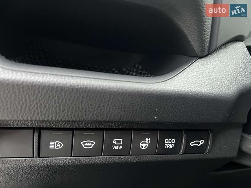 Позашляховик / Кросовер Toyota RAV4 2023 в Києві