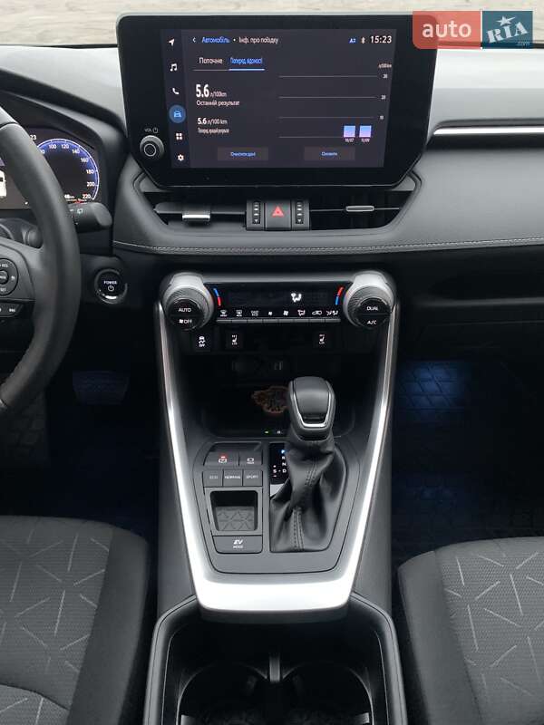 Позашляховик / Кросовер Toyota RAV4 2023 в Києві