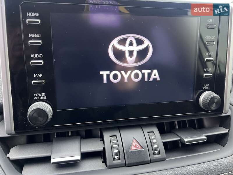 Позашляховик / Кросовер Toyota RAV4 2019 в Києві