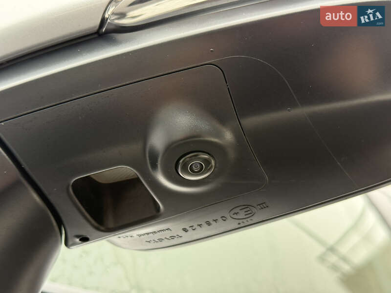 Позашляховик / Кросовер Toyota RAV4 2024 в Києві