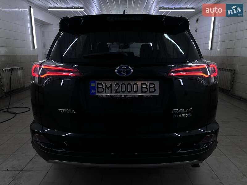 Позашляховик / Кросовер Toyota RAV4 2018 в Сумах