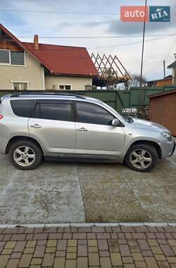 Позашляховик / Кросовер Toyota RAV4 2007 в Калуші