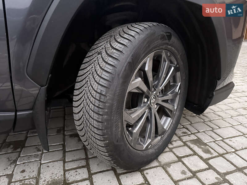 Позашляховик / Кросовер Toyota RAV4 2023 в Львові фото 25 Позашляховик / Кросовер Toyota RAV4 2023 в Львові