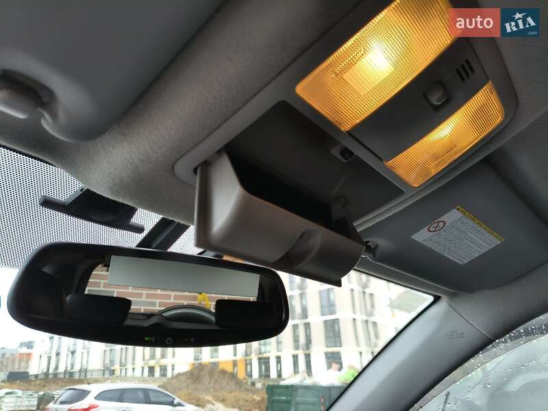 Внедорожник / Кроссовер Toyota RAV4 2012 в Софиевской Борщаговке