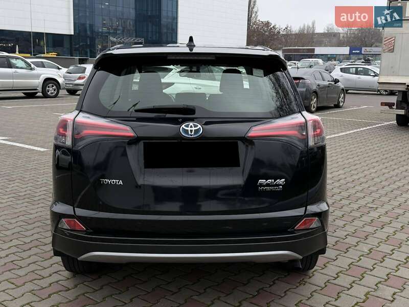 Внедорожник / Кроссовер Toyota RAV4 2017 в Одессе