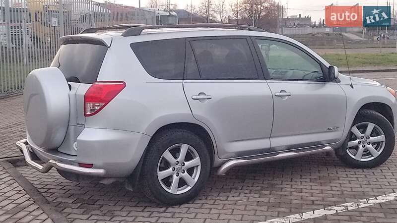 Позашляховик / Кросовер Toyota RAV4 2007 в Києві