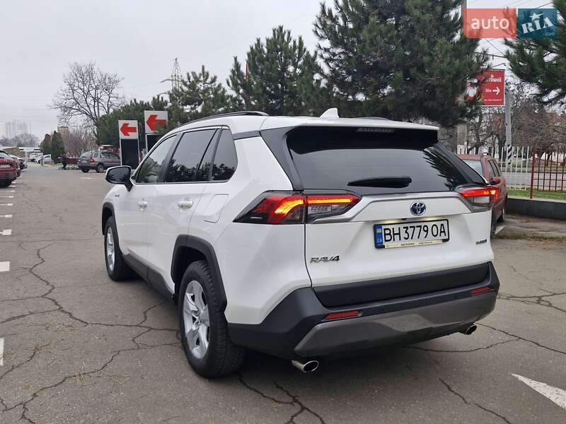 Внедорожник / Кроссовер Toyota RAV4 2020 в Одессе