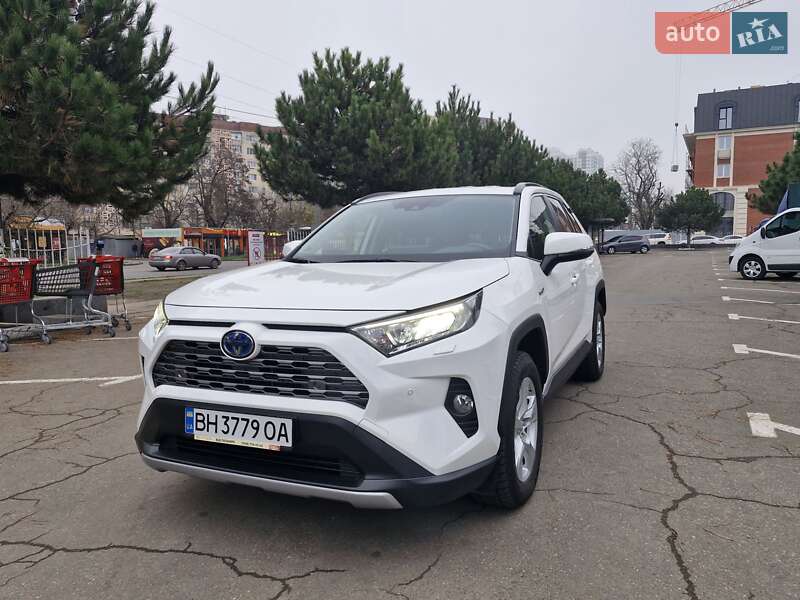 Внедорожник / Кроссовер Toyota RAV4 2020 в Одессе