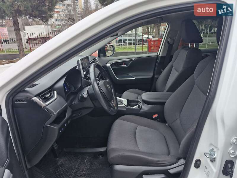 Внедорожник / Кроссовер Toyota RAV4 2020 в Одессе