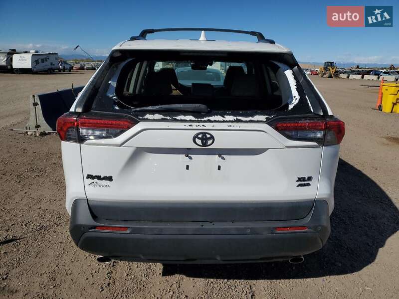 Внедорожник / Кроссовер Toyota RAV4 2019 в Львове