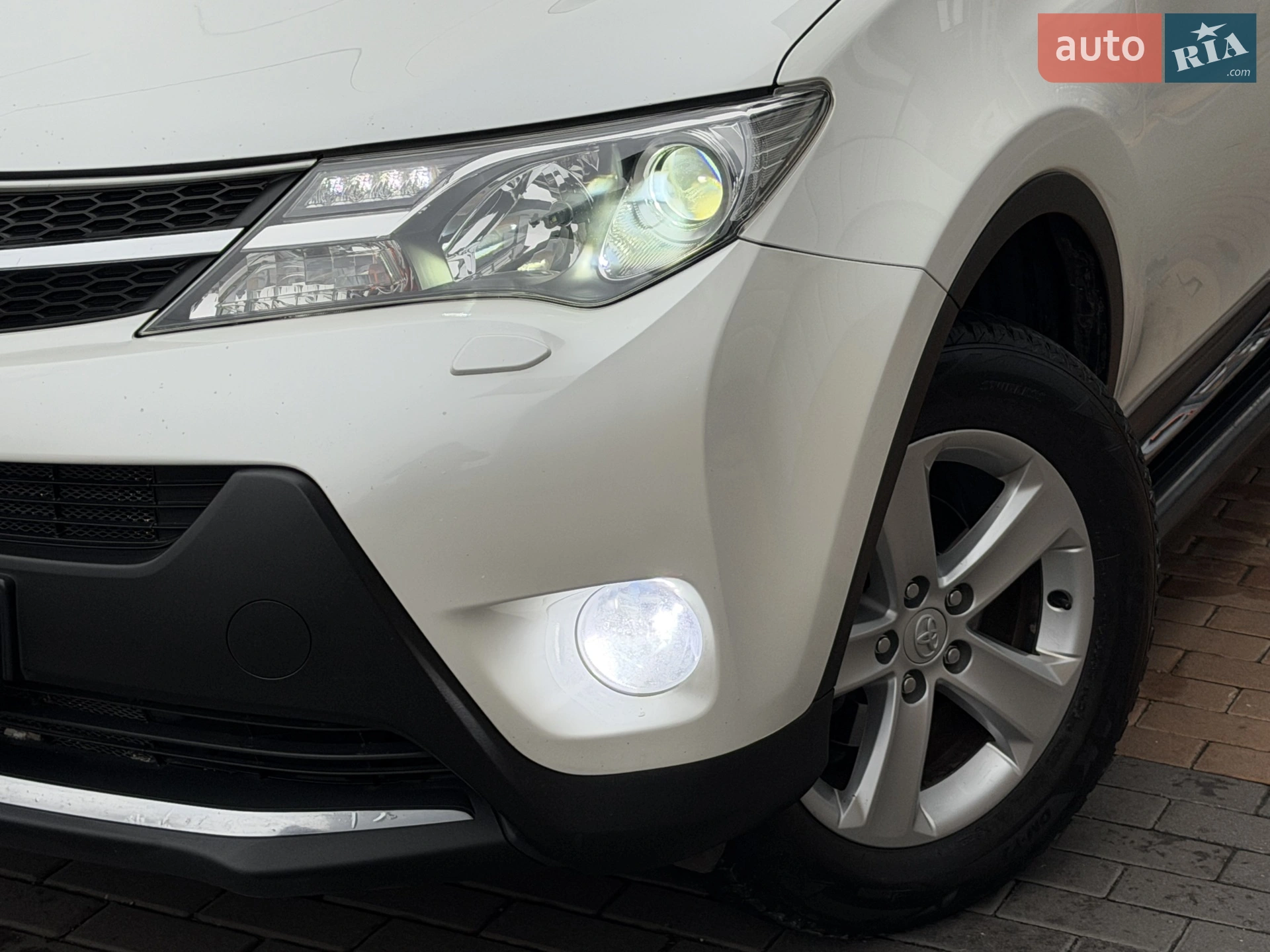 2014 Toyota RAV 4 - мініатюра 7